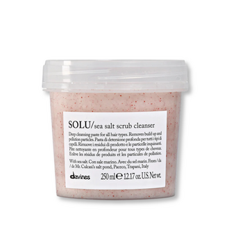 SOLU Sea Salt Scrub Cleanser Паста-скраб з морською сіллю для глибокого очищення шкіри голови та всіх типів волосся Essential Haircare Davines, 250 мл